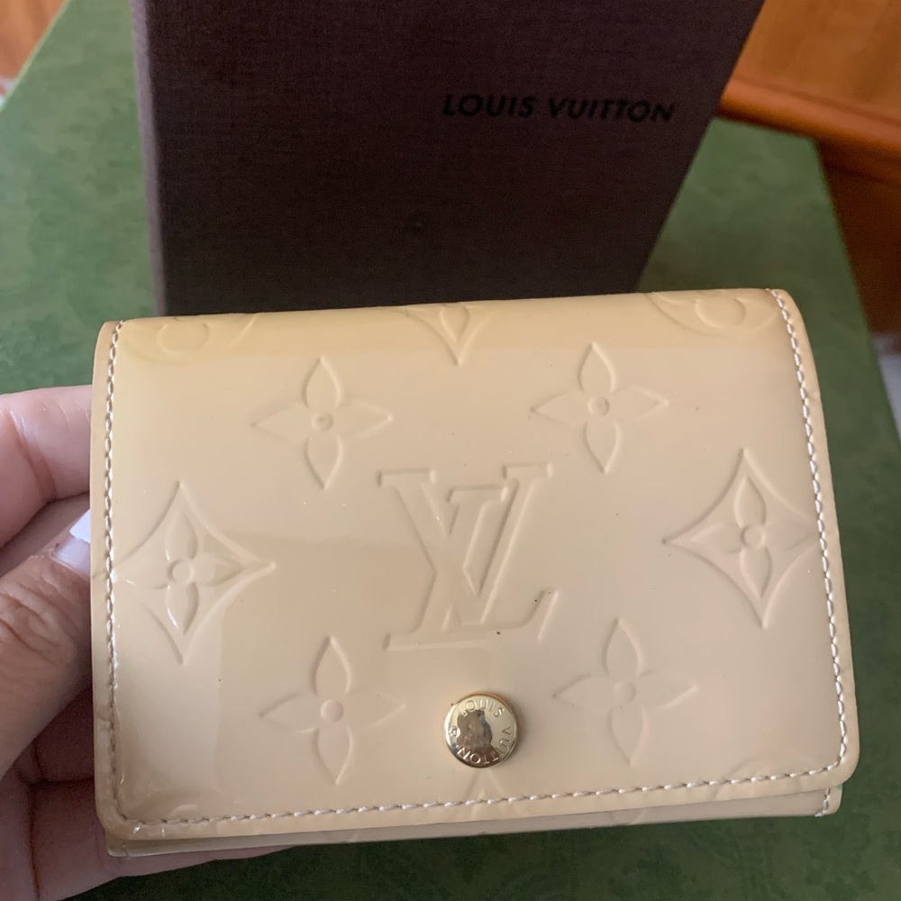 Louis Vuitton Vernis Business Card Holder⭐️⭐️ - Picture 6 of 16